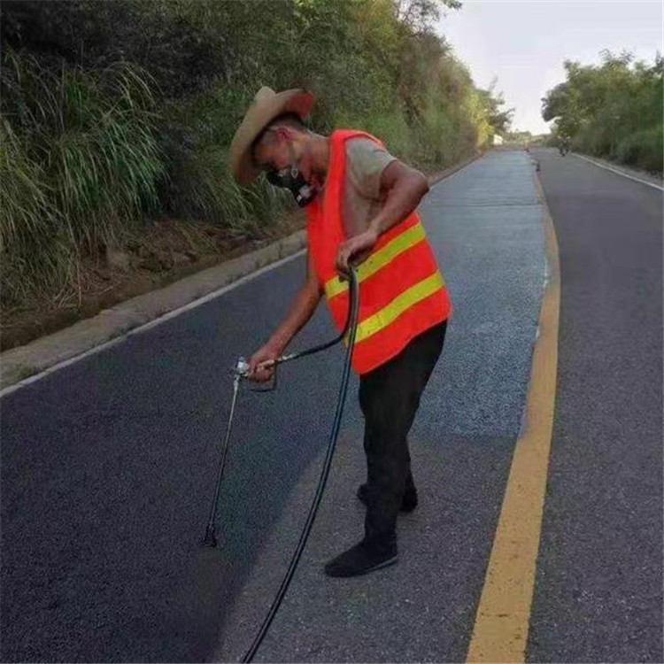 南开 彩色防滑路面的底涂是保障路面附着力